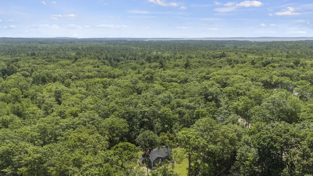 193 Dunton Road Naples ME 04055