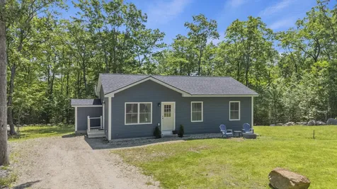 193 Dunton Road Naples ME 04055