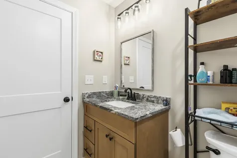 193 Dunton Road Naples ME 04055