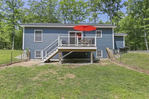 193 Dunton Road Naples ME 04055
