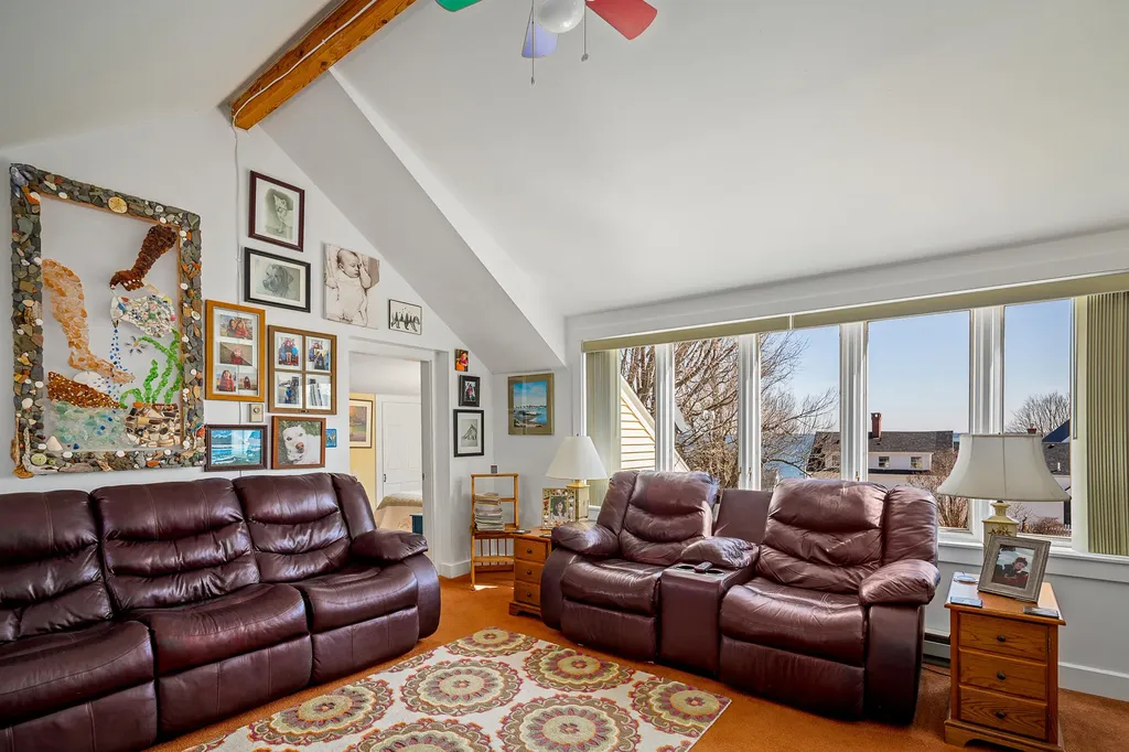 18 Beach Road Lincolnville ME 04849