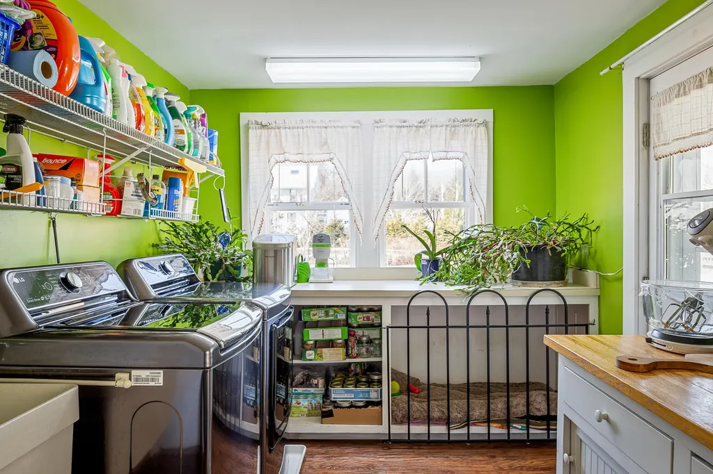 18 Beach Road Lincolnville ME 04849