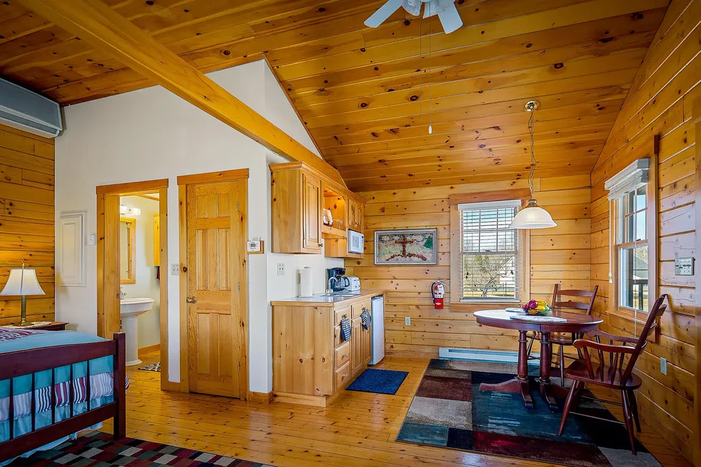 18 Beach Road Lincolnville ME 04849