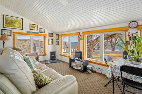 18 Beach Road Lincolnville ME 04849