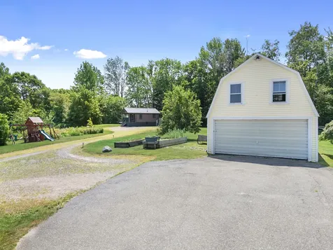 18 Beach Road Lincolnville ME 04849