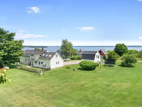 18 Beach Road Lincolnville ME 04849