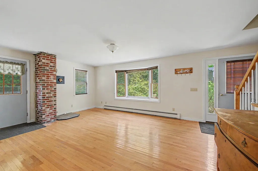 36 Pine Rock Road Naples ME 04055
