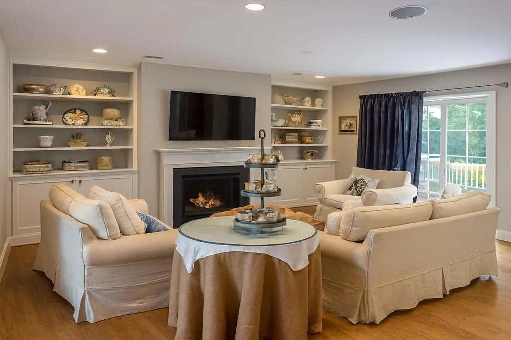 39 South Ridge Road Falmouth ME 04105