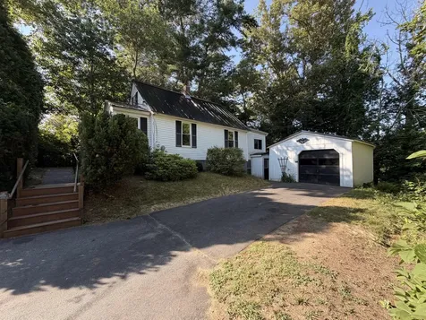 97 Pride Road Auburn ME 04210