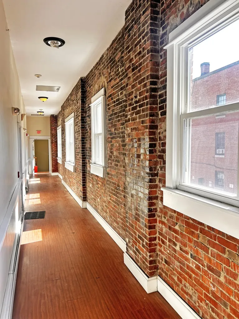 311 Main Street Biddeford ME 04005
