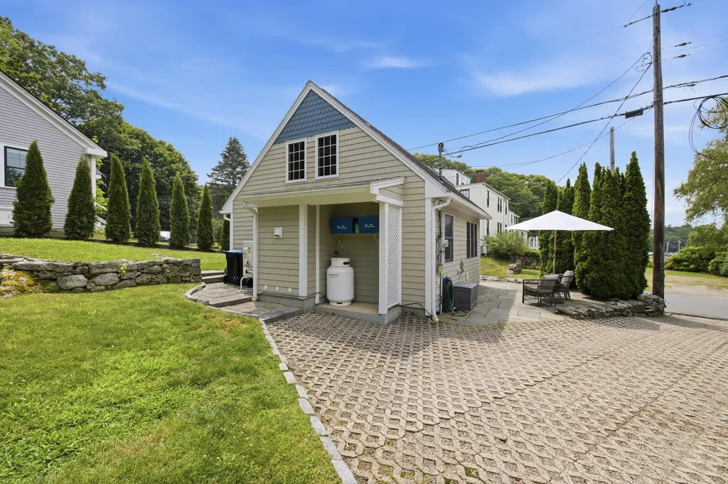 12 South Main Street Kennebunkport ME 04046