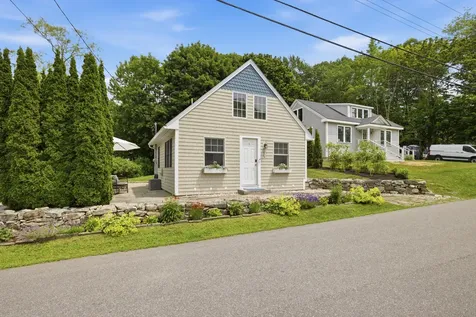 12 South Main Street Kennebunkport ME 04046