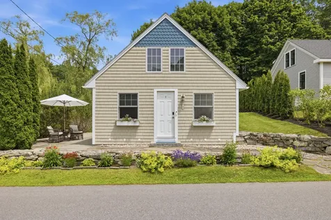 12 South Main Street Kennebunkport ME 04046