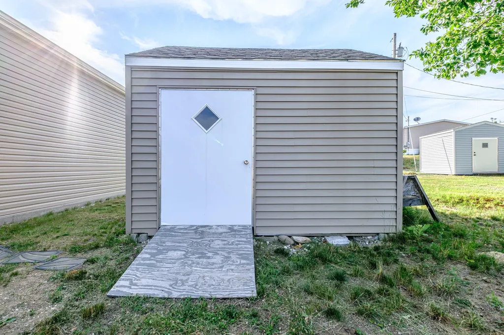 6 Cypress Drive Norway ME 04268