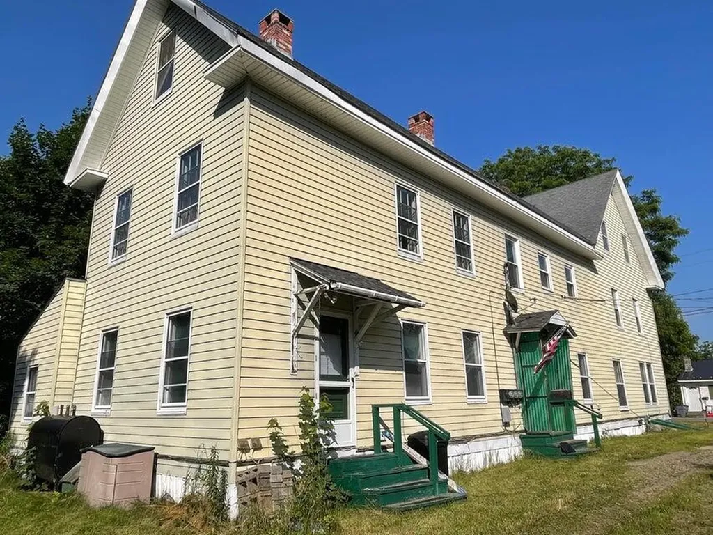 22 Penobscot Street Orono ME 04473