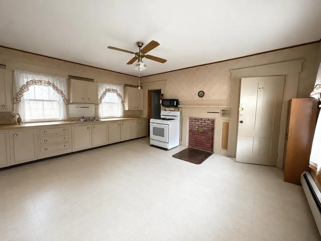 22 Penobscot Street Orono ME 04473