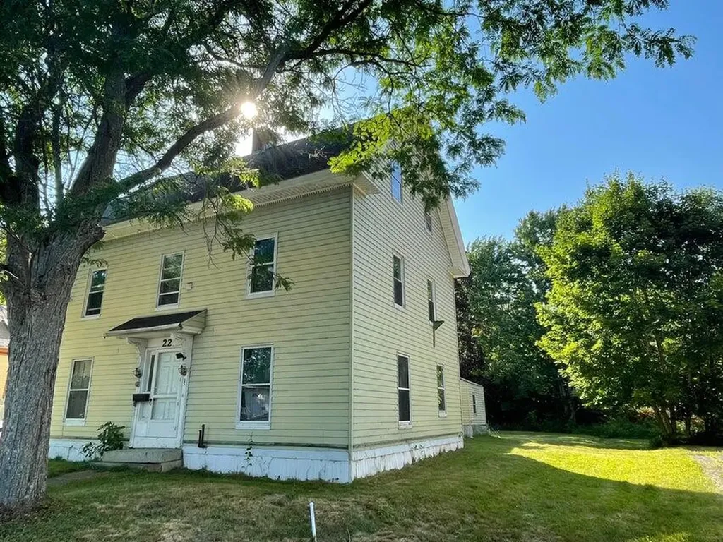 22 Penobscot Street Orono ME 04473