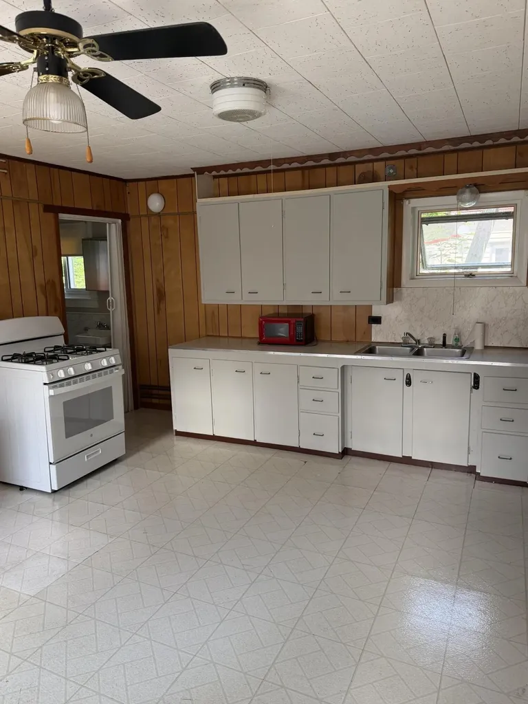 22 Penobscot Street Orono ME 04473