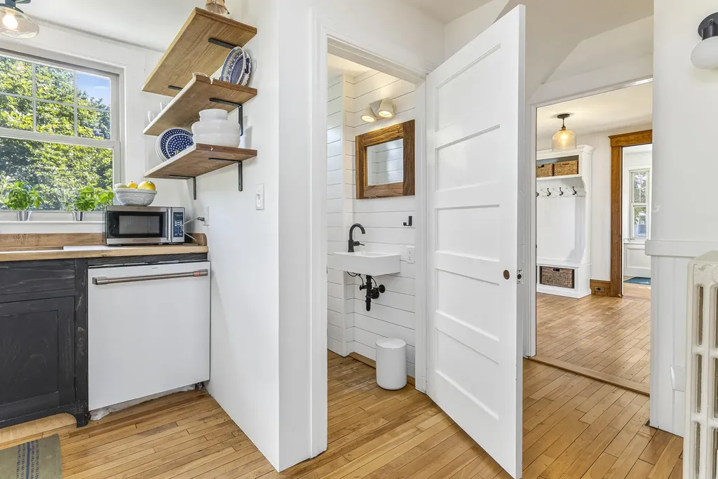 67 Elsmere Avenue South Portland ME 04106