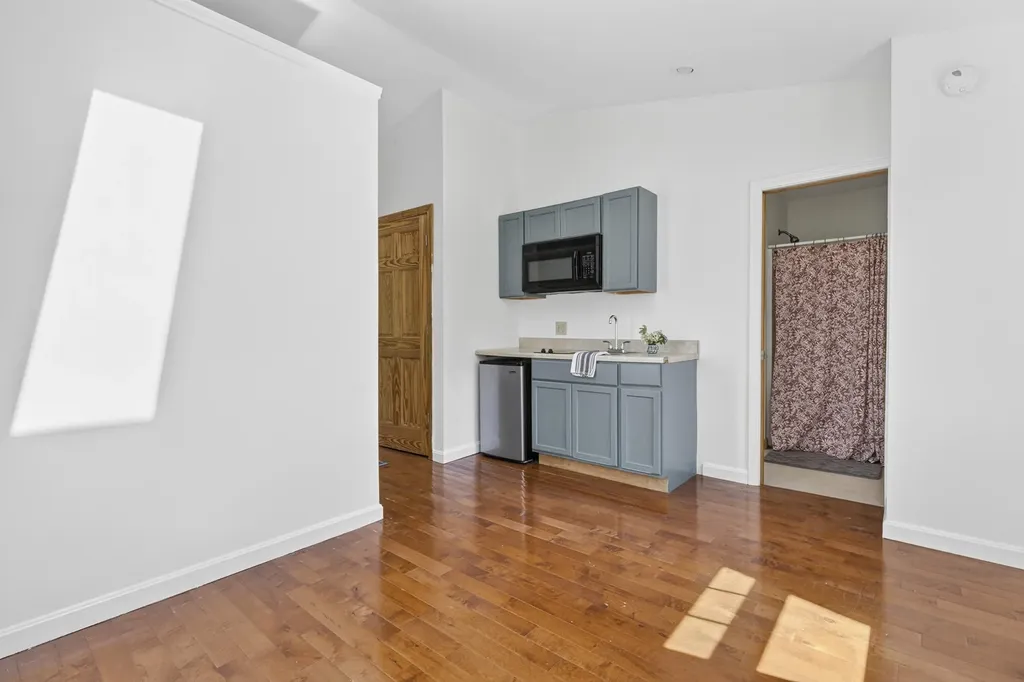 67 Elsmere Avenue South Portland ME 04106