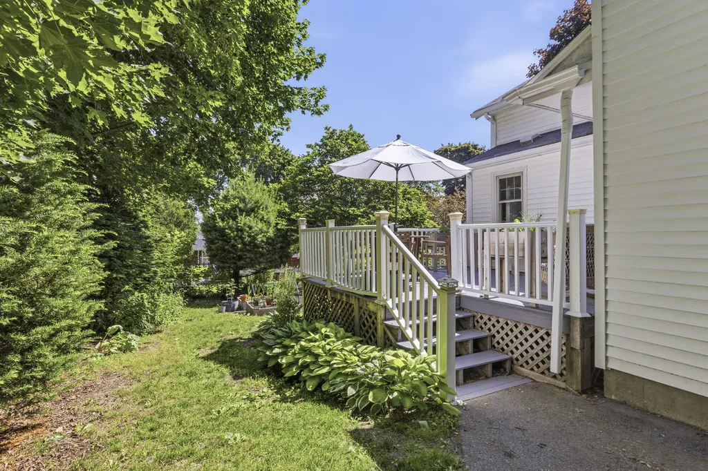 67 Elsmere Avenue South Portland ME 04106