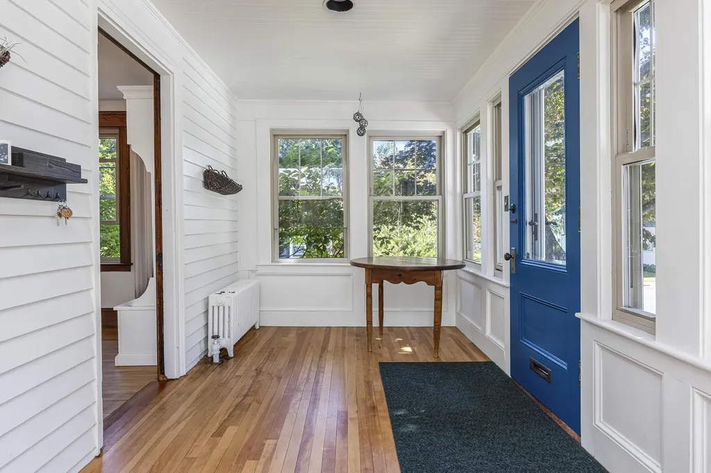 67 Elsmere Avenue South Portland ME 04106