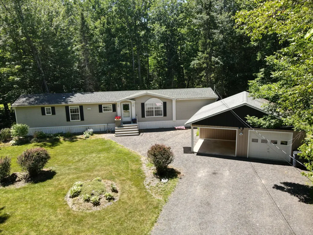 12 Forest Hills Drive Levant ME 04456