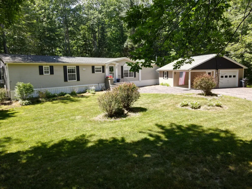 12 Forest Hills Drive Levant ME 04456