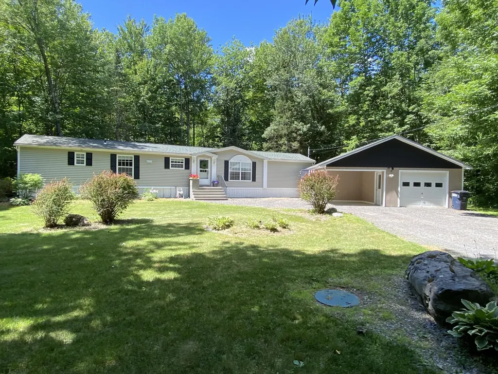 12 Forest Hills Drive Levant ME 04456