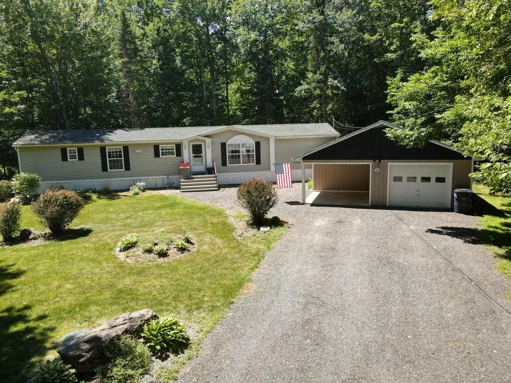 12 Forest Hills Drive Levant ME 04456