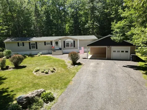 12 Forest Hills Drive Levant ME 04456