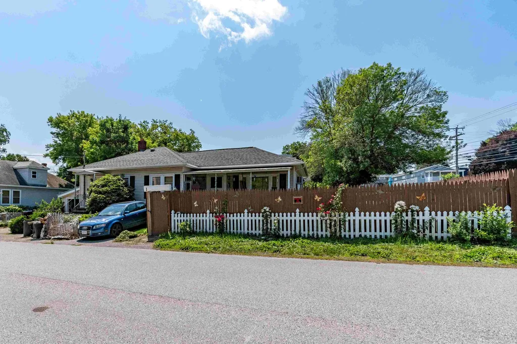 1 Stewart Street Lewiston ME 04240