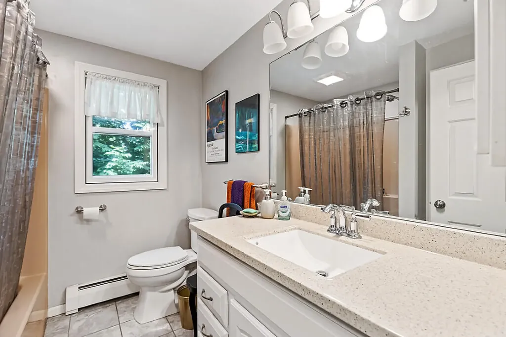 83 Middle Street Hallowell ME 04347