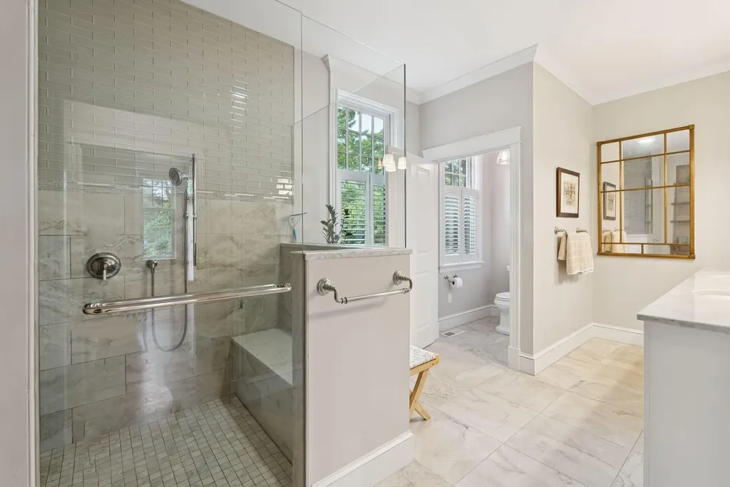 109 Foreside Road Falmouth ME 04105
