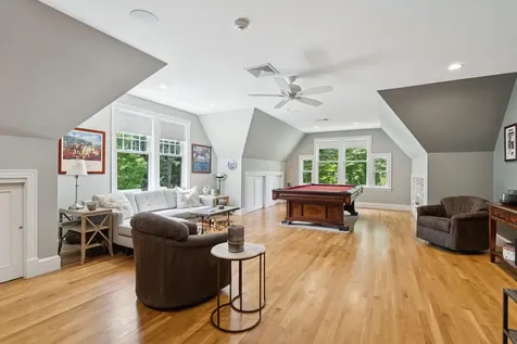 109 Foreside Road Falmouth ME 04105