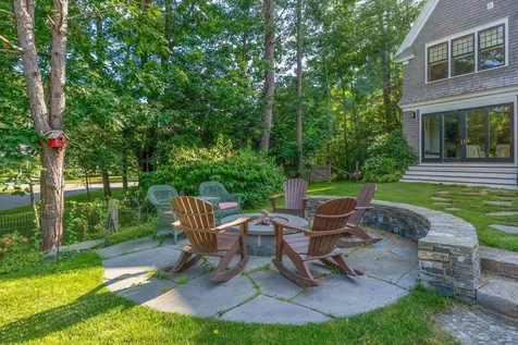 109 Foreside Road Falmouth ME 04105