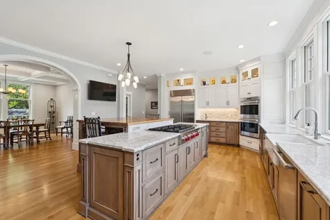 109 Foreside Road Falmouth ME 04105