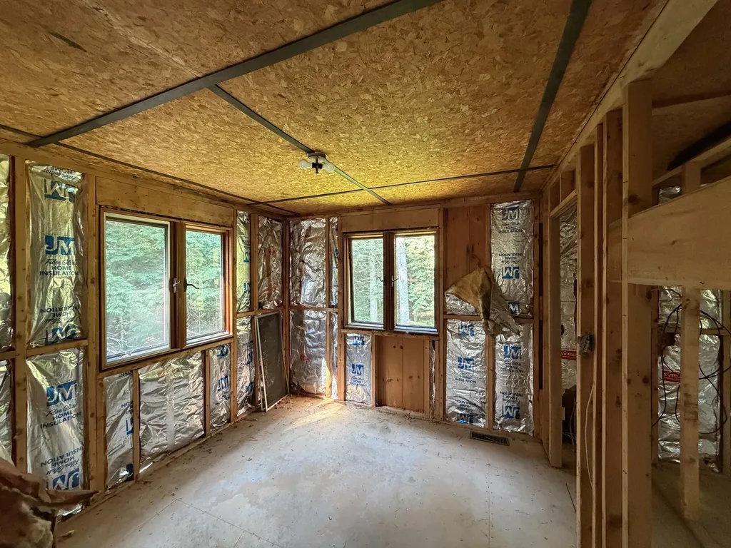 34 Spruce Lane Hollis ME 04042