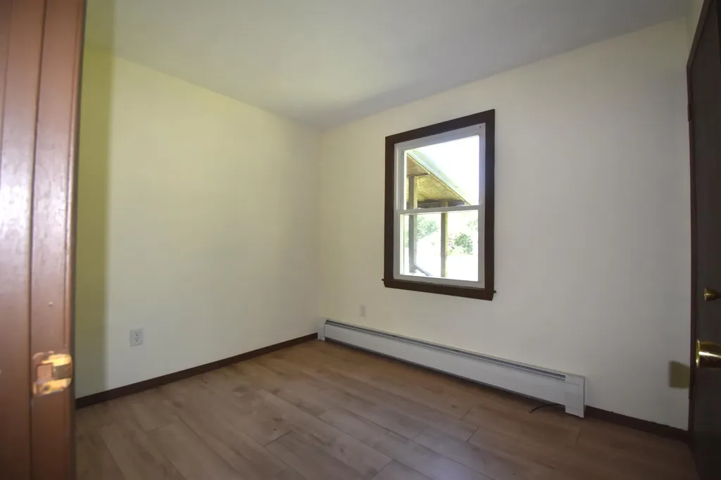 59 Lunt Road Newport ME 04953