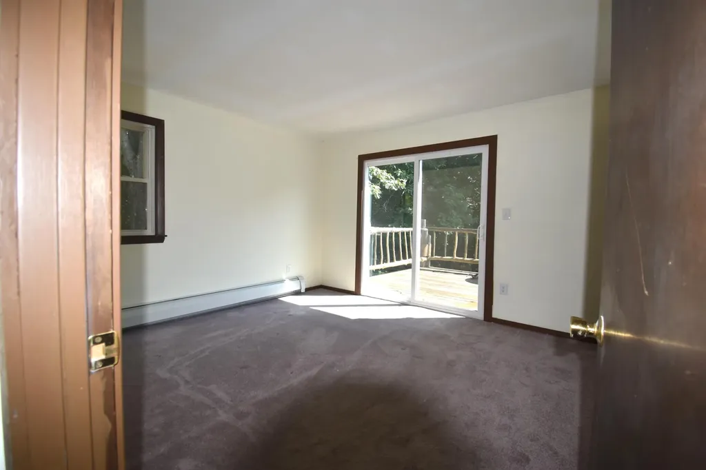 59 Lunt Road Newport ME 04953
