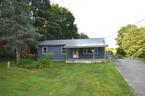 59 Lunt Road Newport ME 04953