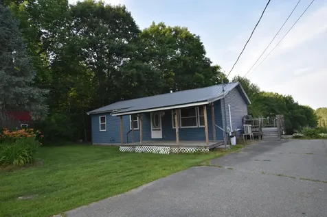 59 Lunt Road Newport ME 04953