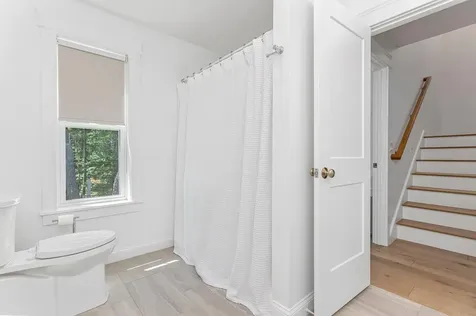 423 Seaside Avenue Saco ME 04072