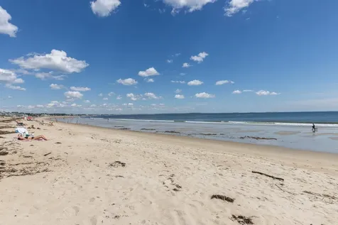 423 Seaside Avenue Saco ME 04072