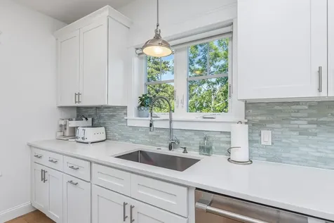 423 Seaside Avenue Saco ME 04072