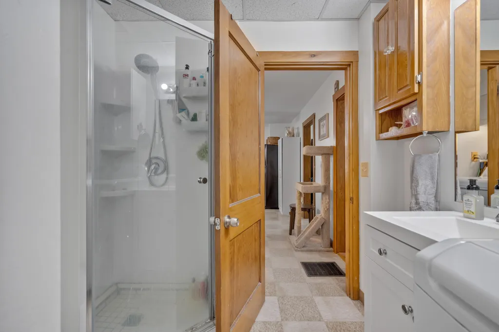 8 Thompson Street Lewiston ME 04240