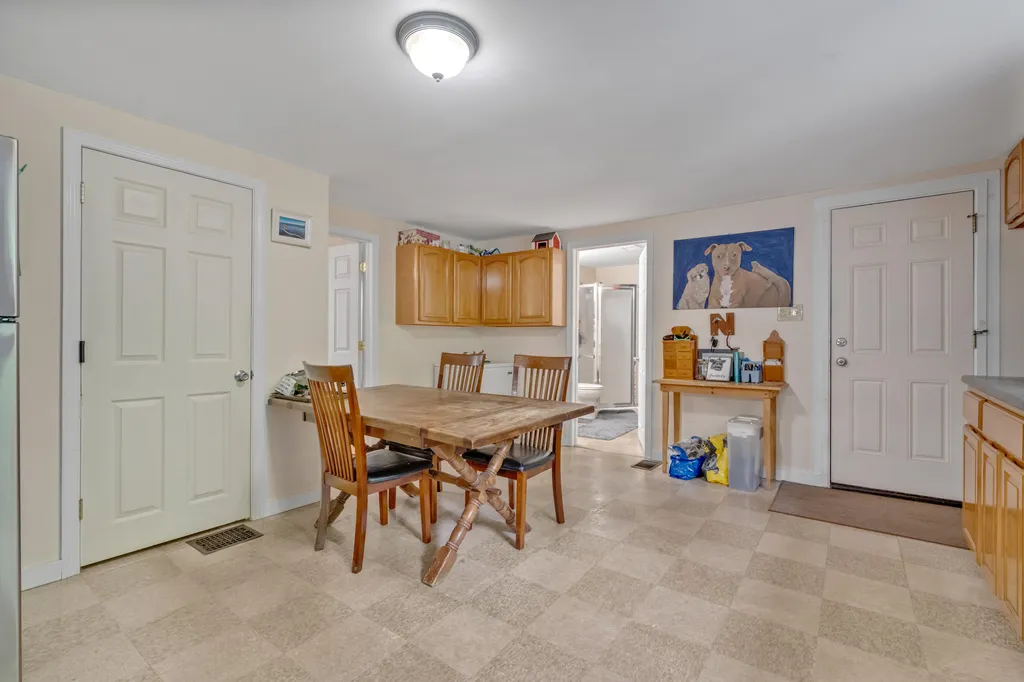 8 Thompson Street Lewiston ME 04240