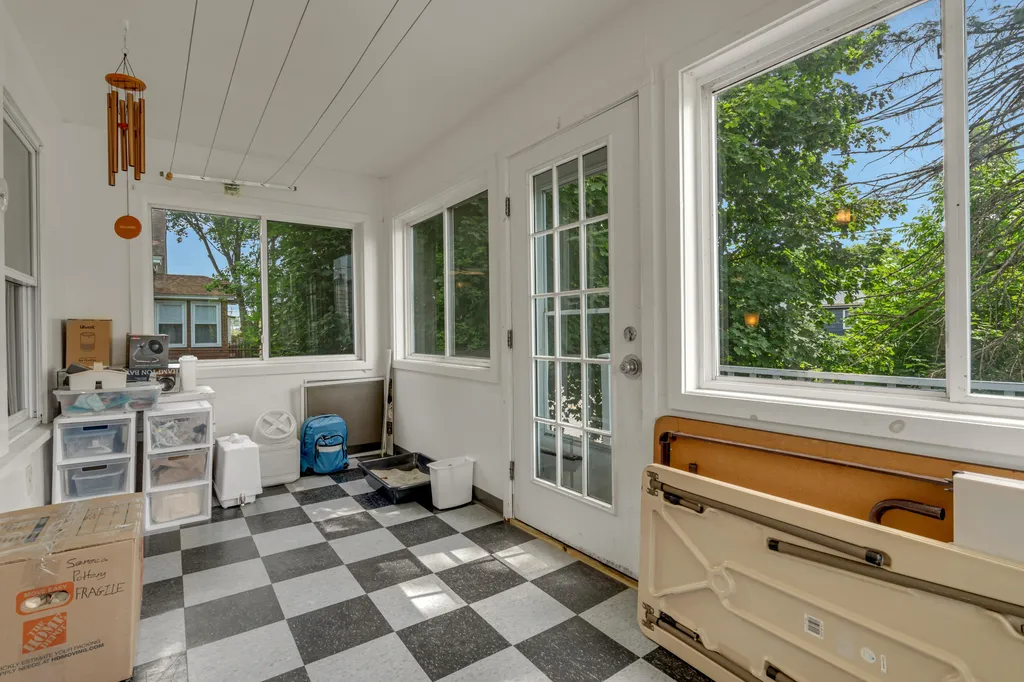 8 Thompson Street Lewiston ME 04240