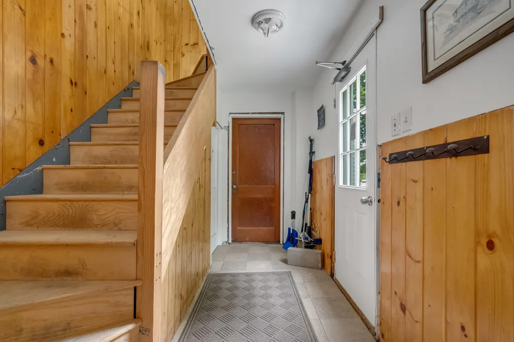 8 Thompson Street Lewiston ME 04240