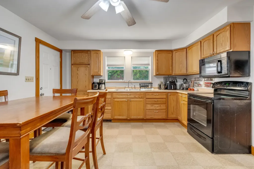 8 Thompson Street Lewiston ME 04240